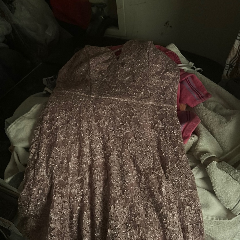 pink dress